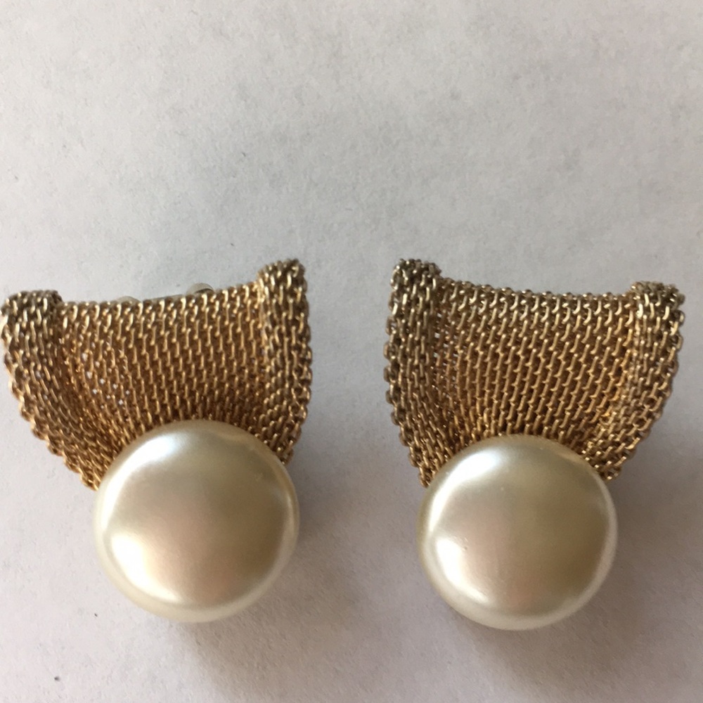 Vintage Clip On Earrings